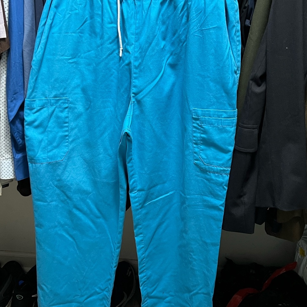Keiser University bachelor degree uniform pants, size L Reg. Students or nurses.